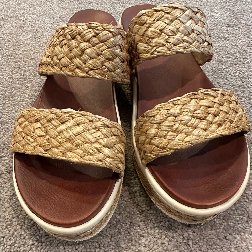 BN Mia straw Slides - comfy and easy to wear